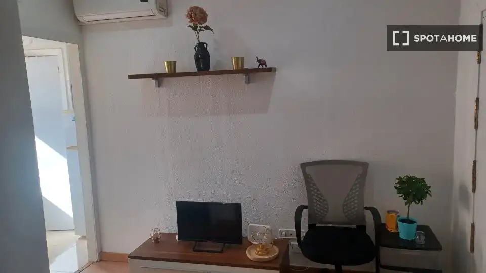 Habitació a Madrid, Madrid