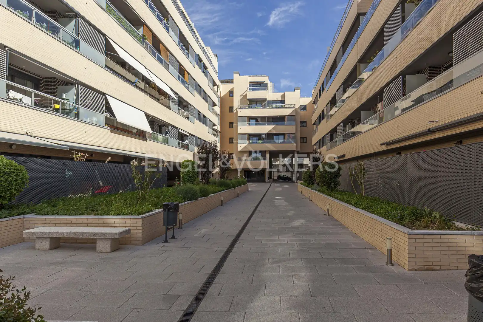 Außenansicht von Dachboden zur Miete in Madrid mit Klimaanlage, Heizung und Terrasse