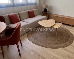 Sala d'estar de Apartament de lloguer en  Madrid Capital amb Calefacció, Traster i Moblat