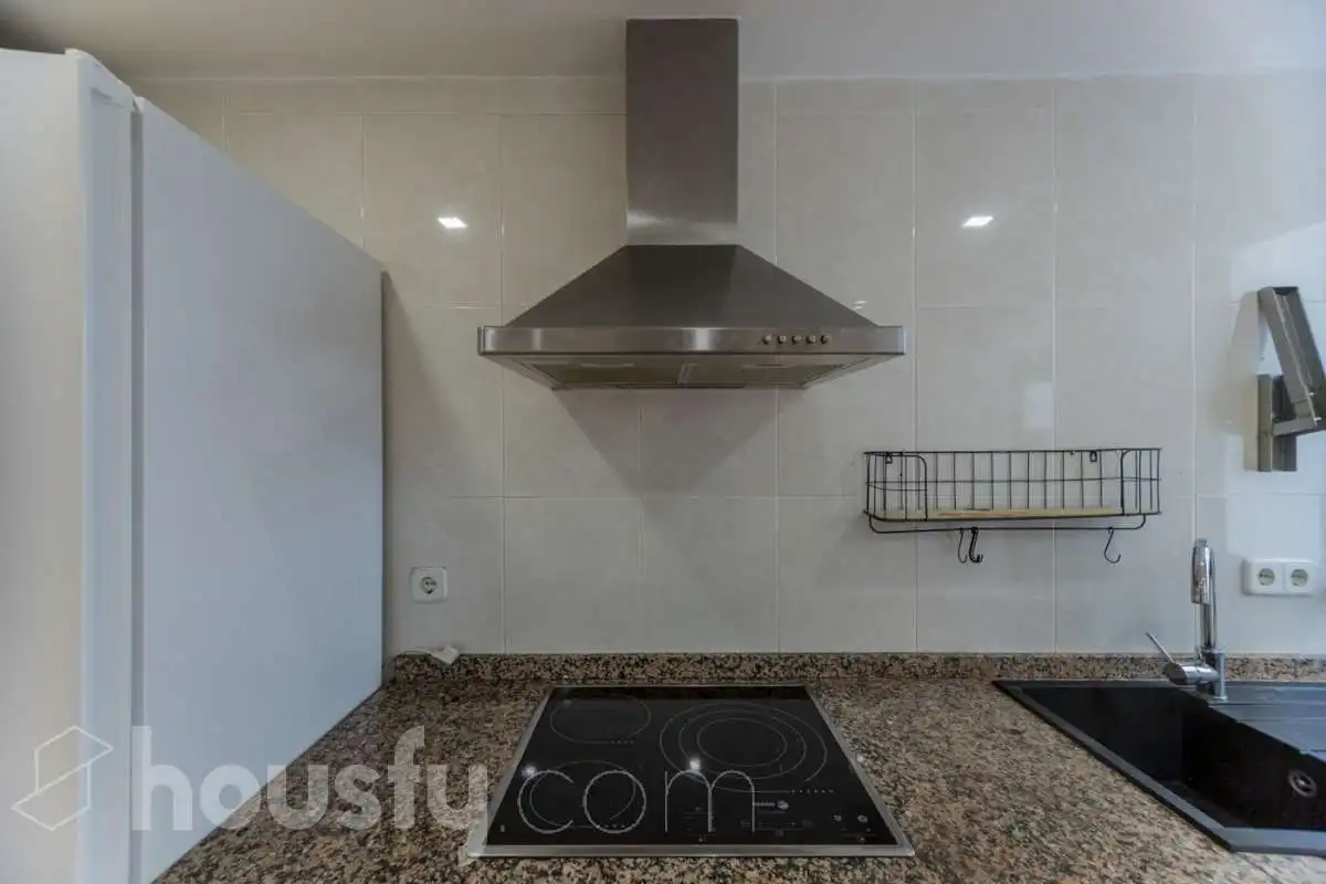 Cuina de Pis de lloguer en Valencia amb Balcó