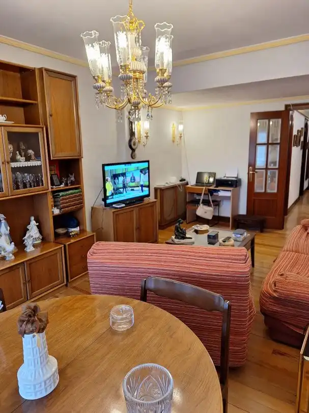 Sala de estar de Piso en venta en Abadiño  con Calefacción, Trastero y Balcón