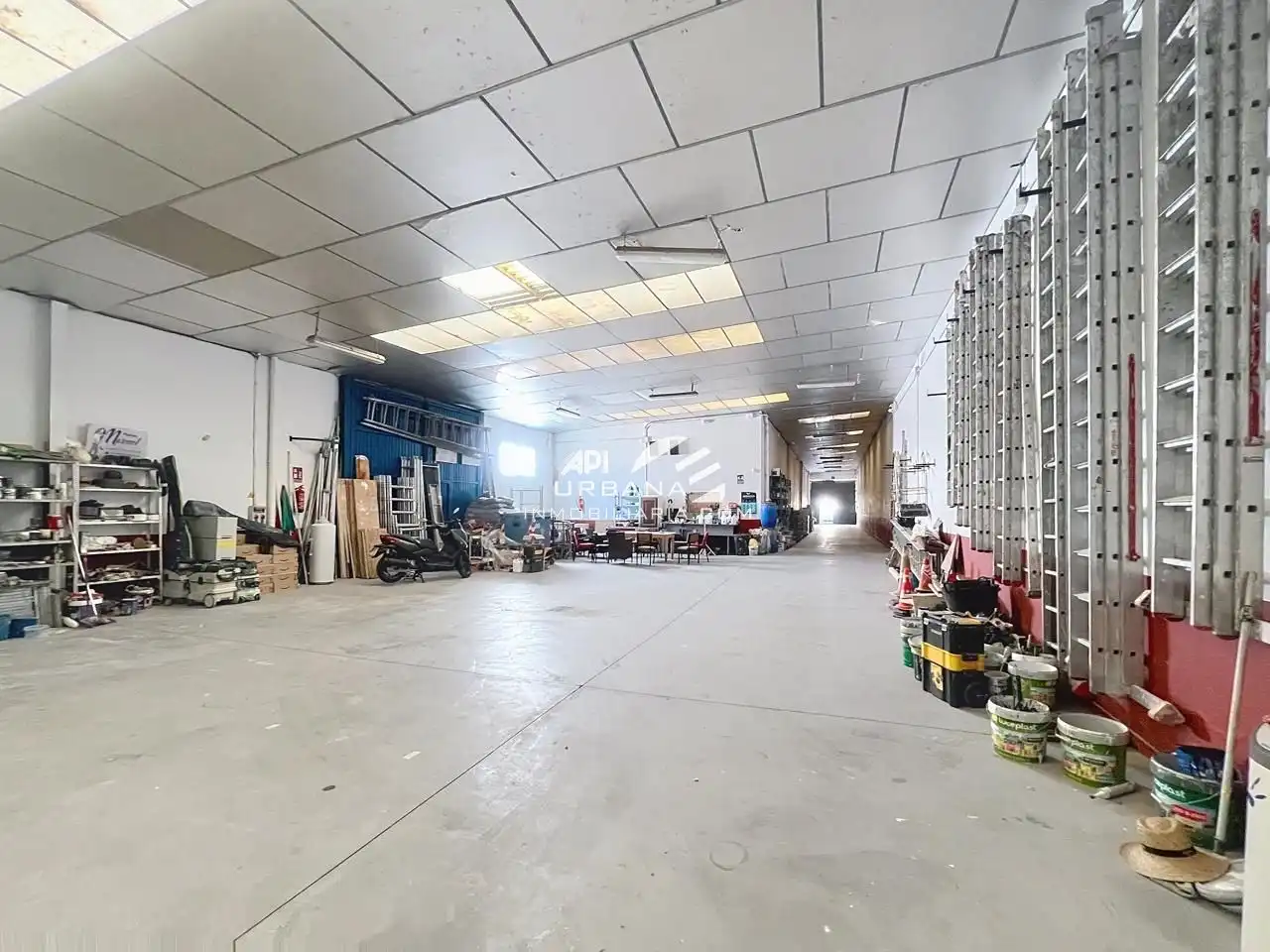 Industrial building for sale in Calle la Viñuela, imagen 2