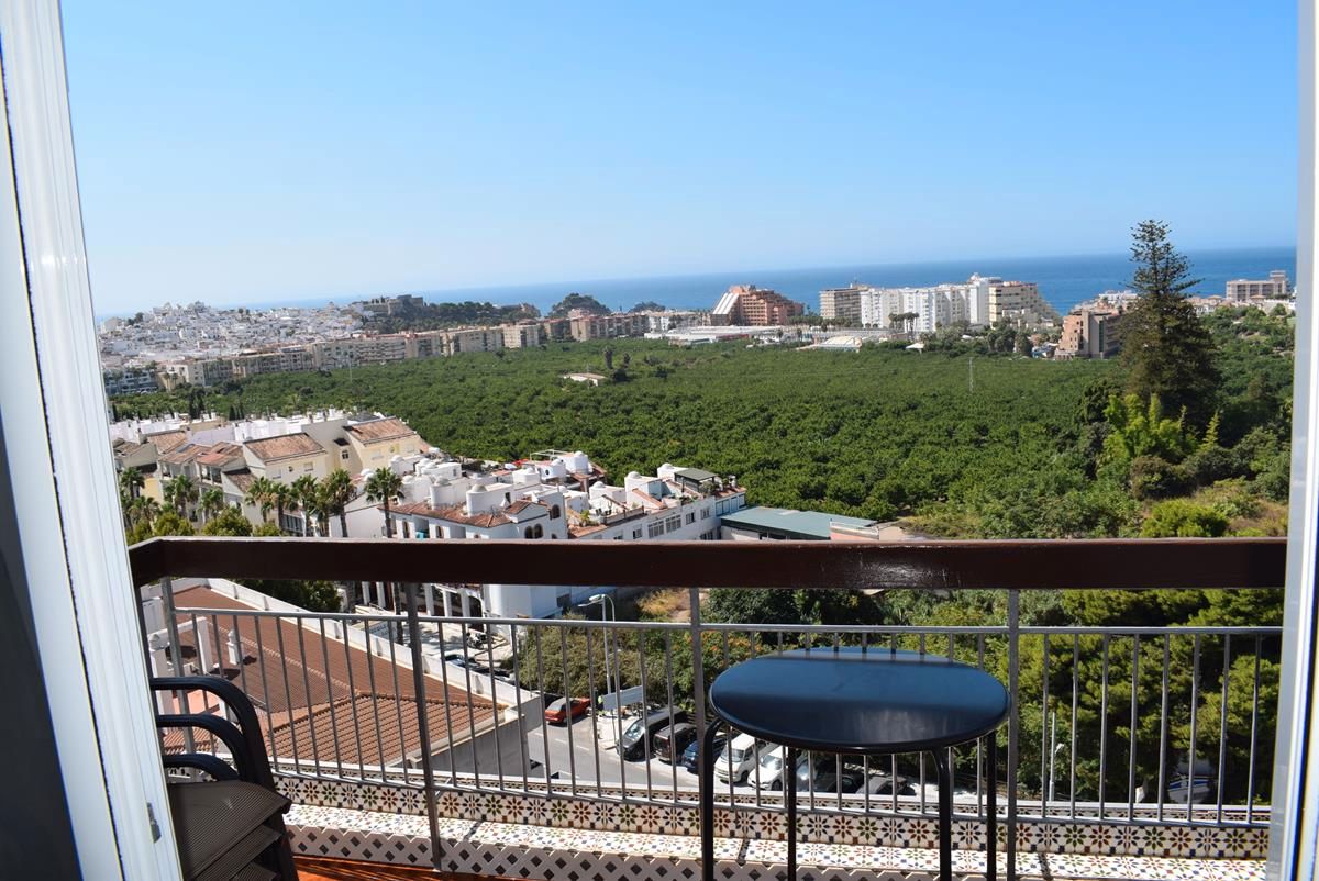 Exterior view of Flat for sale in Almuñécar  with Air Conditioner, Terrace and Furnished