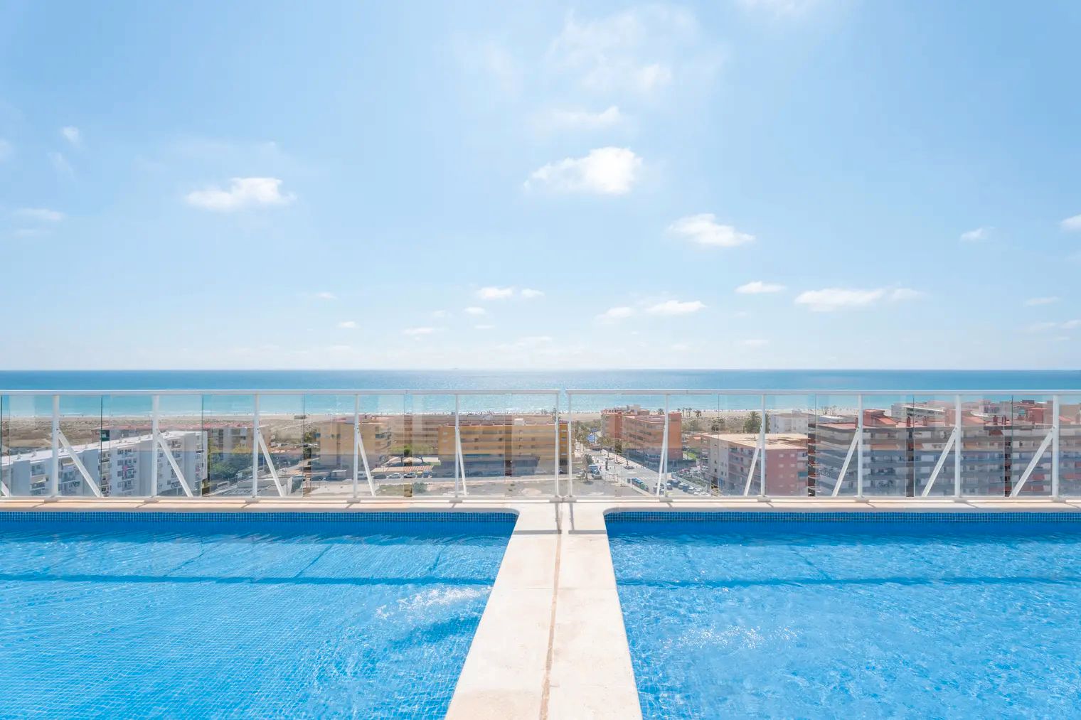 Piscina de Apartamento de alquiler en Canet d'En Berenguer con Aire acondicionado, Calefacción y Terraza
