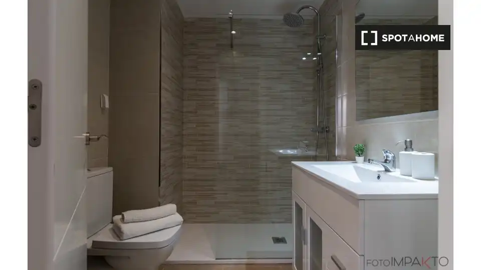 Habitación en Almenara -Ventilla