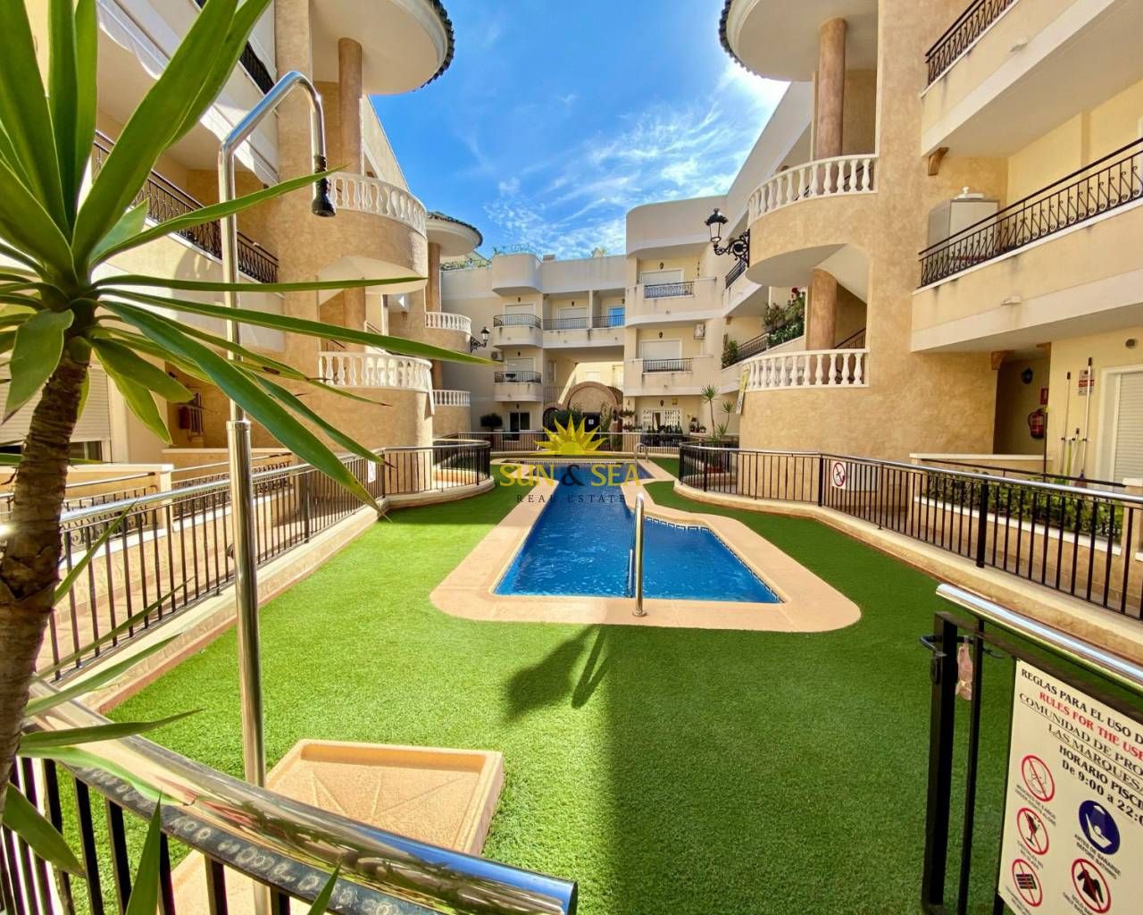 Flat to rent in Jacarilla