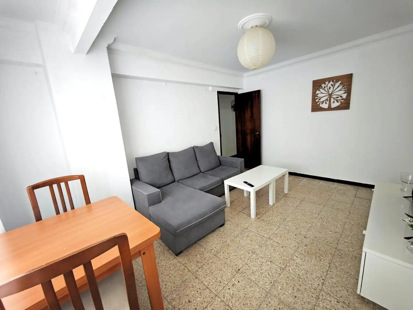 Sala d'estar de Pis de lloguer en Ferrol amb Moblat i Alarma