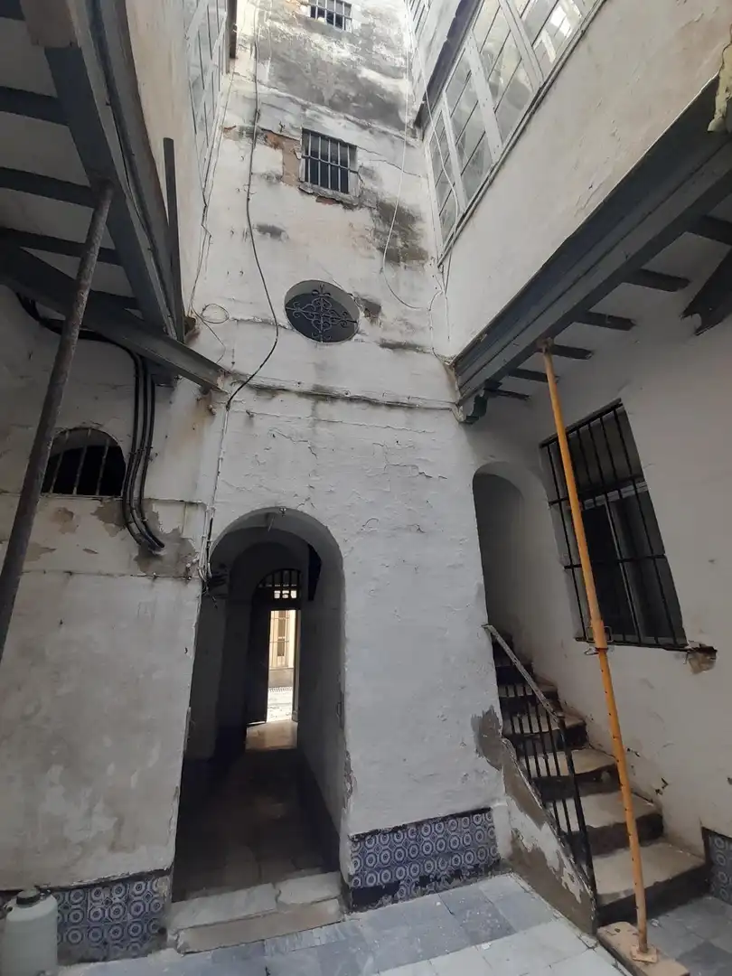 Buildings for sale in Cádiz