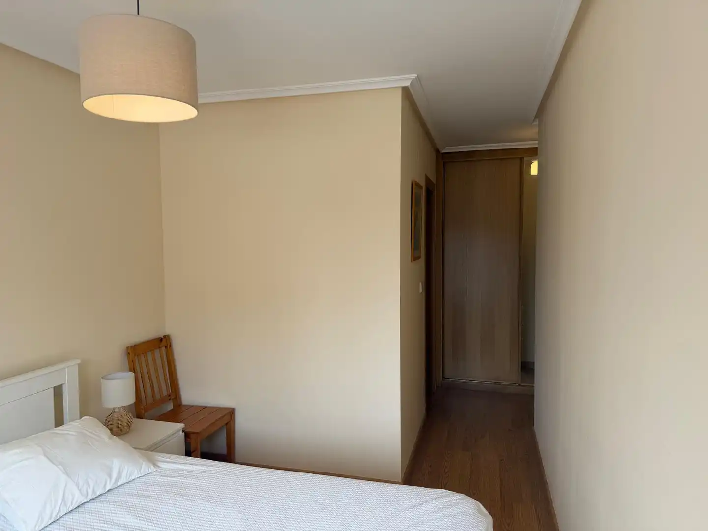 Piso de alquiler en Barreiros con Calefacción, Terraza y Amueblado
