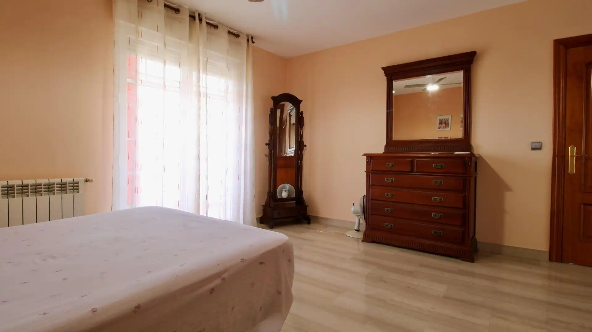 Bedroom of Houses for sale in Alfacar