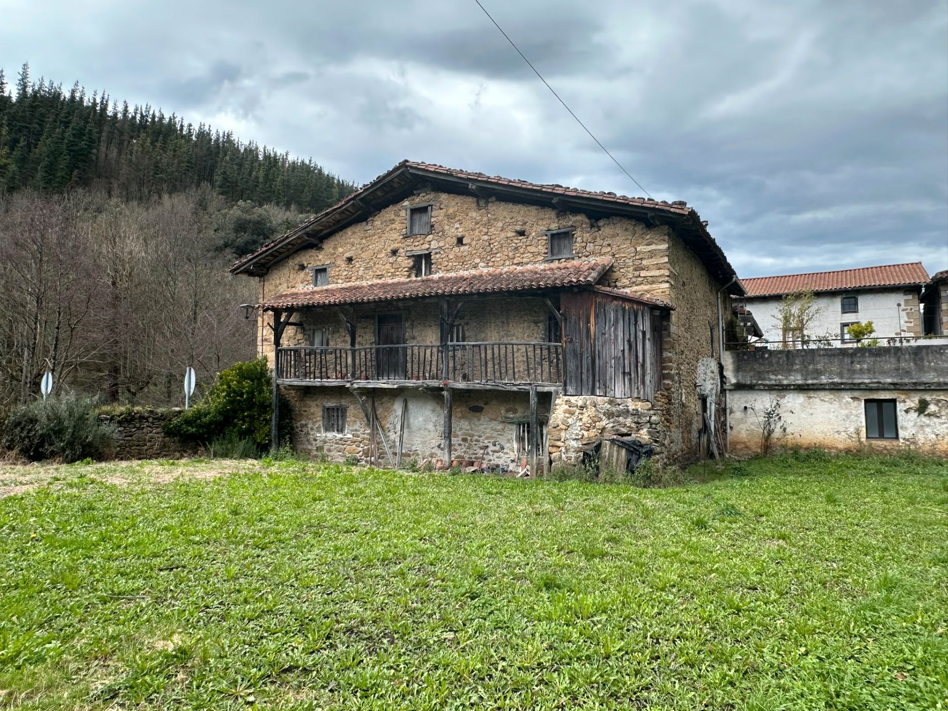 Exterior view of Country house for sale in Ataun  with Private garden and Balcony