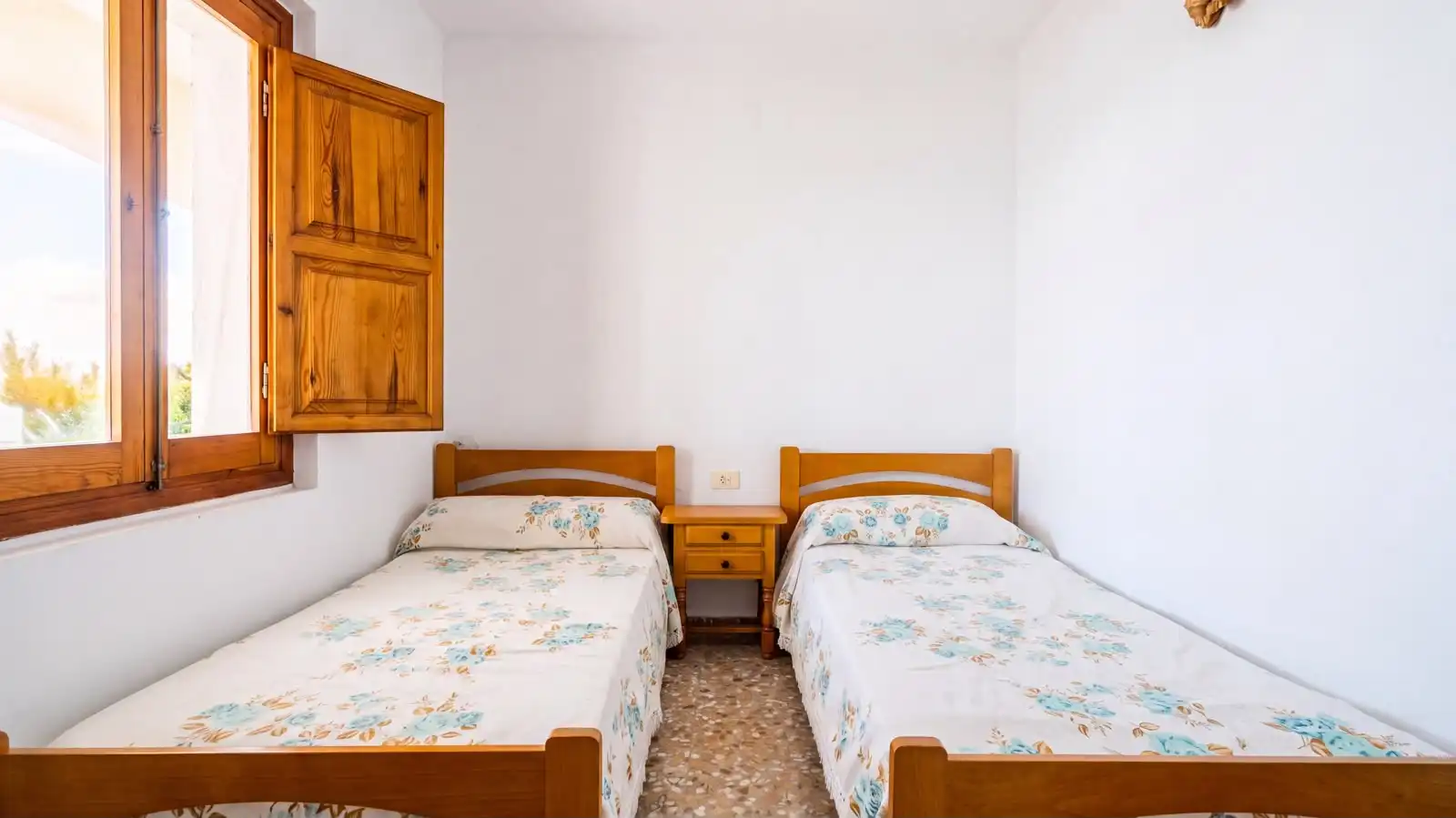 Bedroom of Houses for sale in Oliva  with Terrace and Furnished