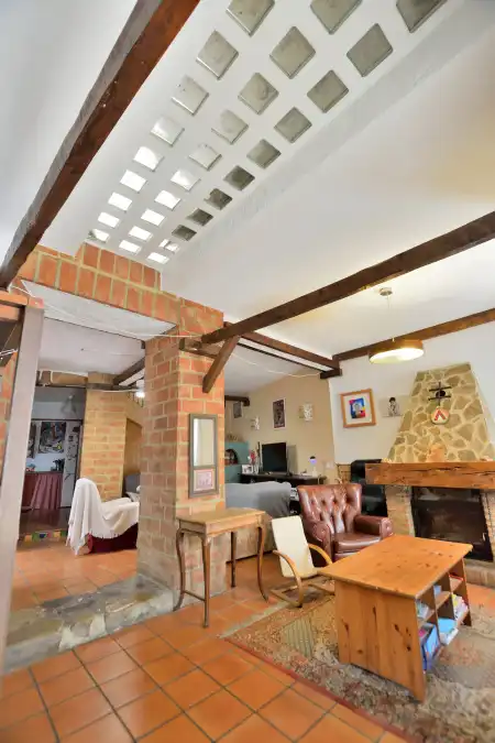 Casa adosada en venta en Benaoján con Calefacción, Terraza y Jacuzzi