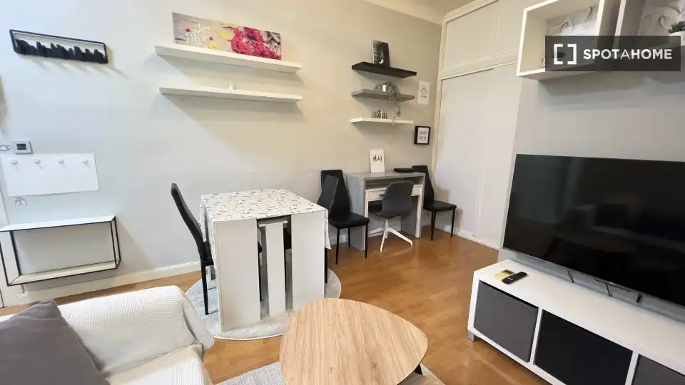 Sala de estar de Piso de alquiler en Madrid con Aire acondicionado, Calefacción y Amueblado