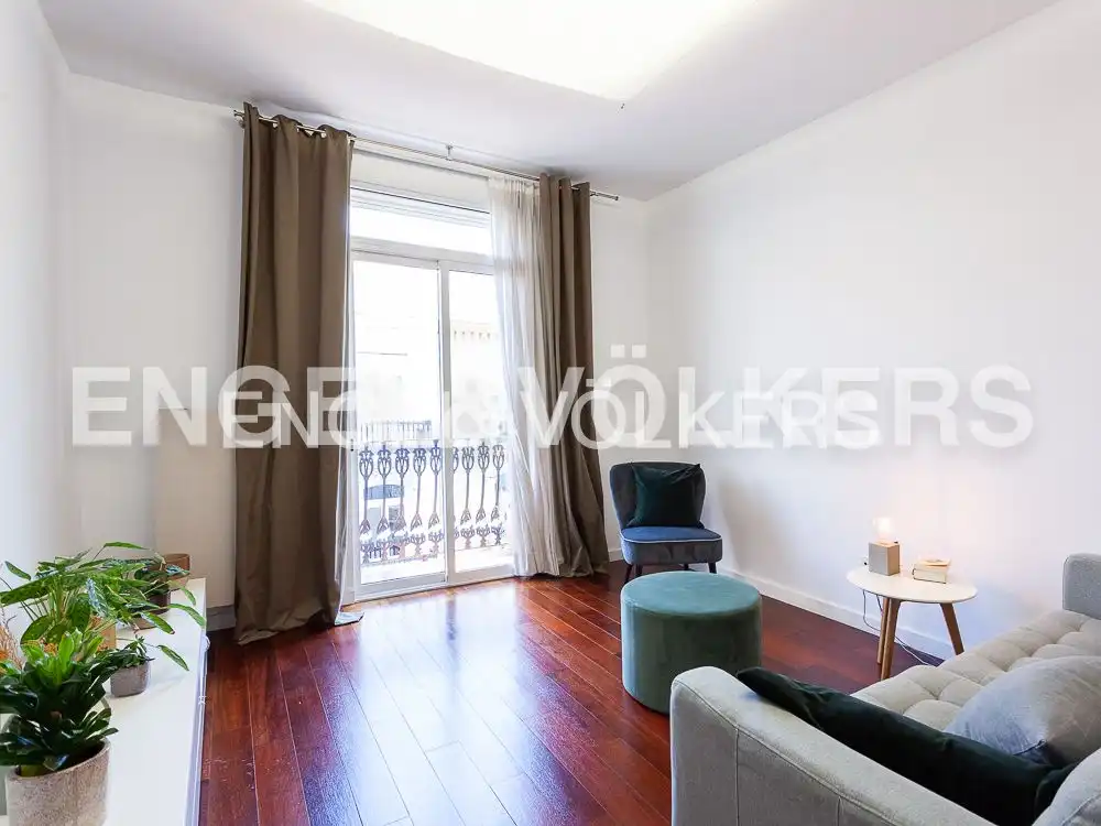 Living room of Flat for rent in Valencia  with Air Conditioner, Heating and Parquet flooring
