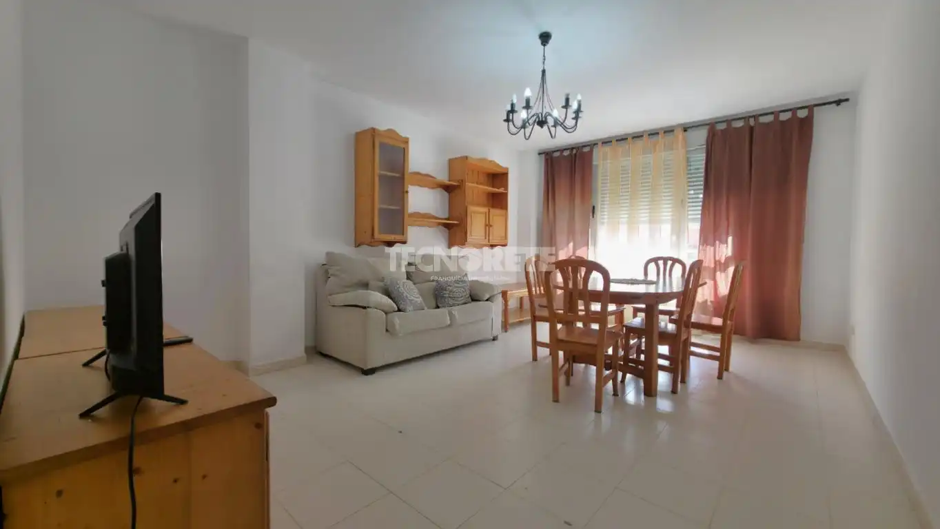Vista exterior de Piso en venta en Guadalajara con Calefacción y Jardín privado