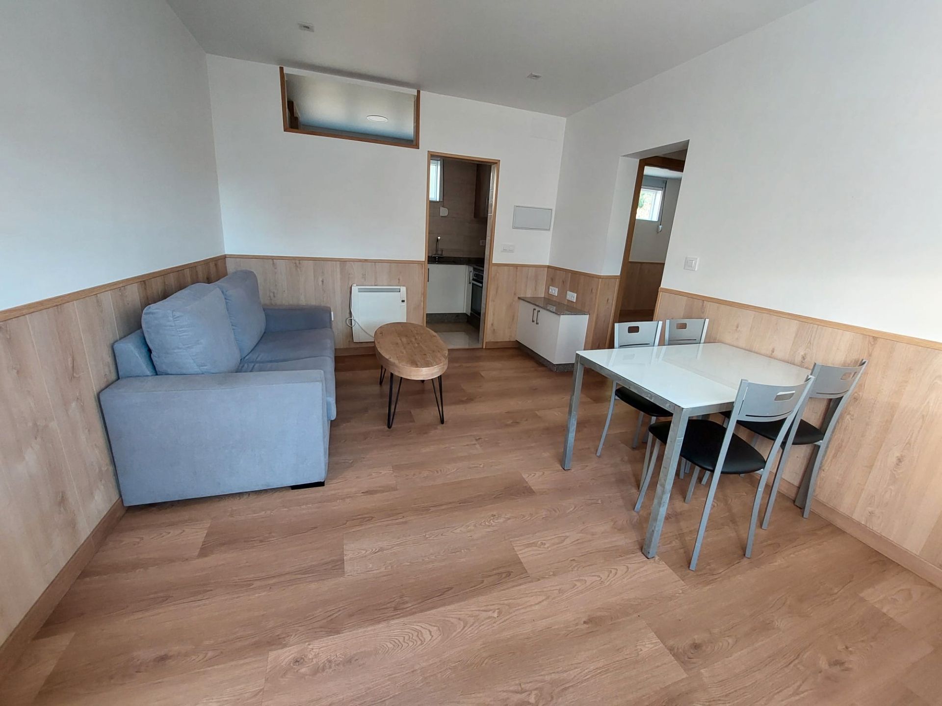 Sala d'estar de Pis de lloguer en Santiago de Compostela  amb Moblat