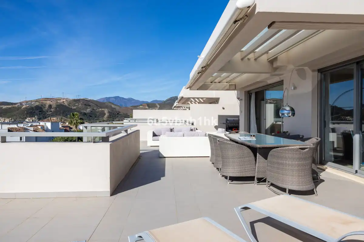Penthouse mit Pool zum Verkauf in El Paraíso