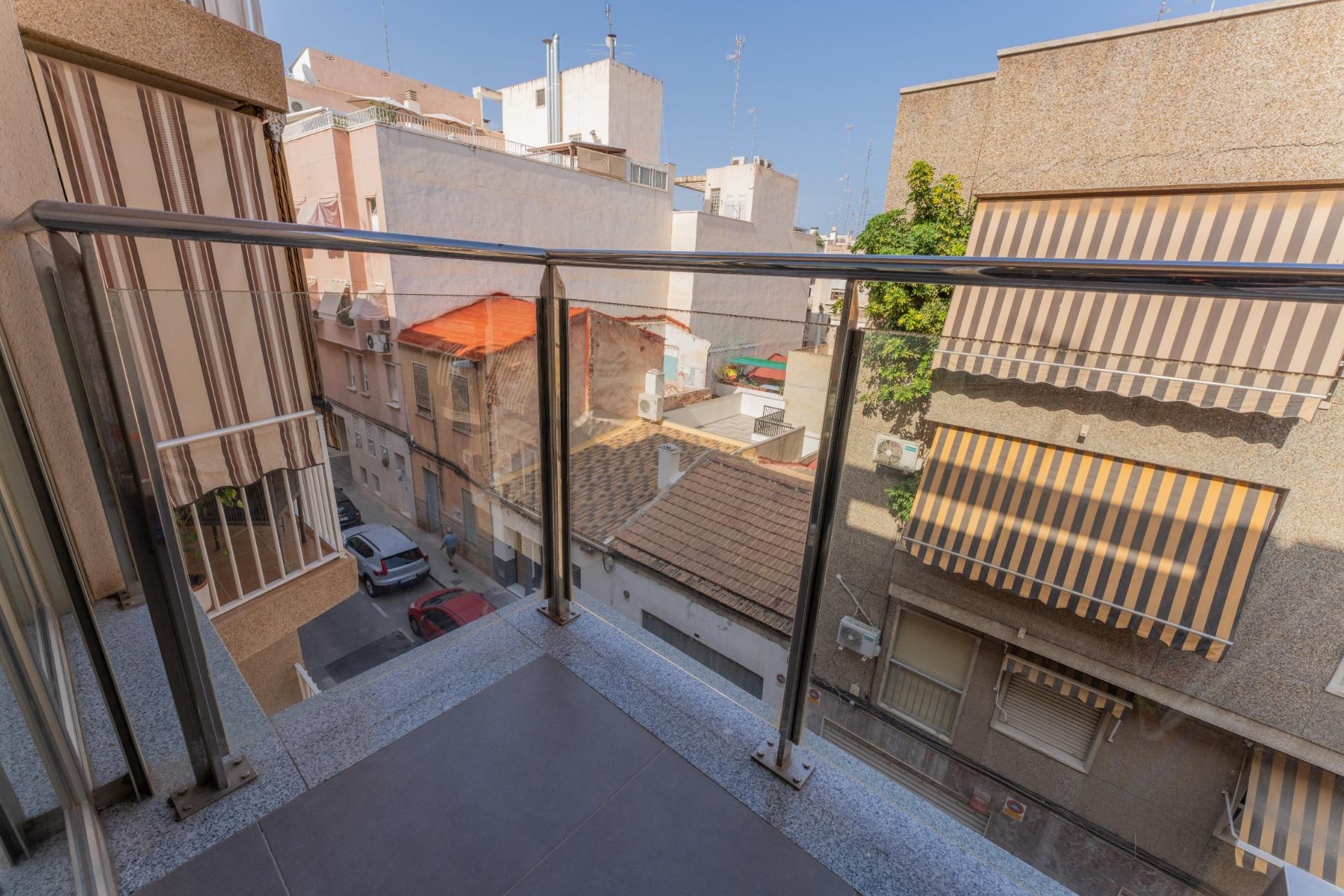 Terraza de Piso en venta en Elche / Elx con Aire acondicionado y Balcón