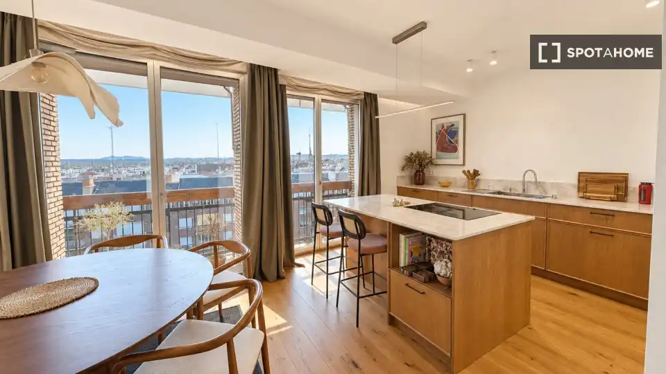 Appartamento con terrazza in affitto a Chamberí, imagen 11