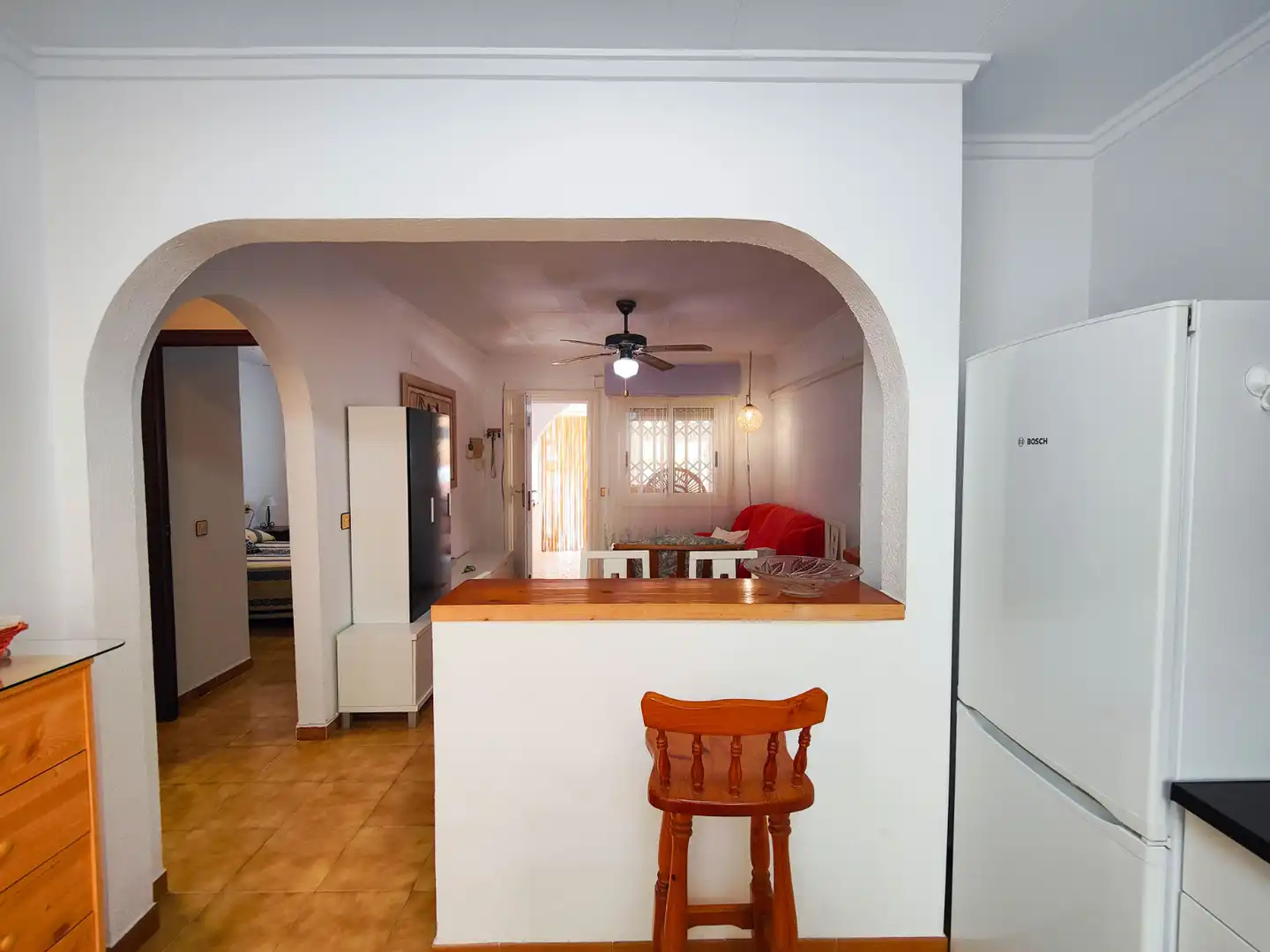 Cocina de Casa adosada de alquiler en Torrevieja con Aire acondicionado, Jardín privado y Terraza