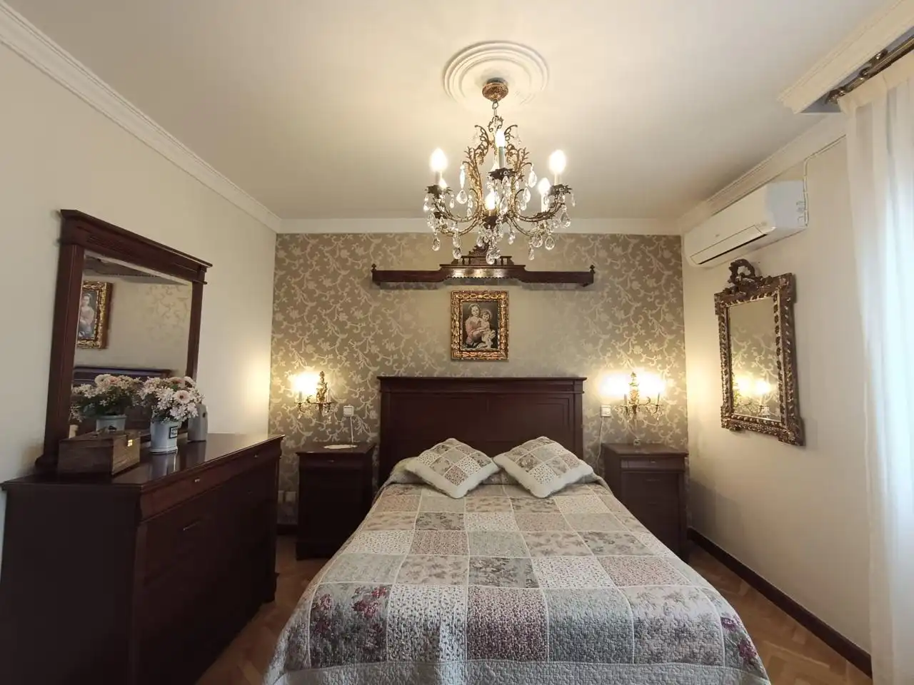 Habitación de Piso en venta en Madrid con Aire acondicionado, Calefacción y Jardín privado