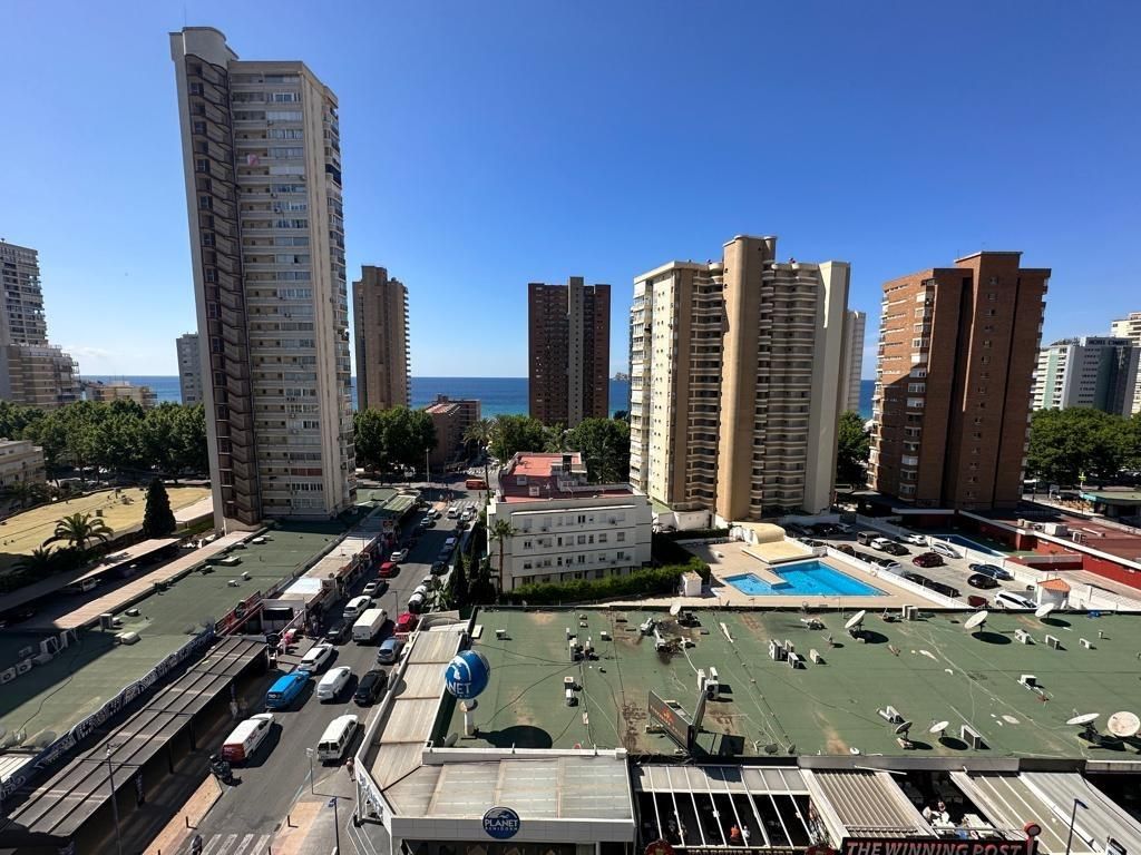 Vista exterior de Apartamento en venta en Benidorm con Aire acondicionado, Terraza y Trastero