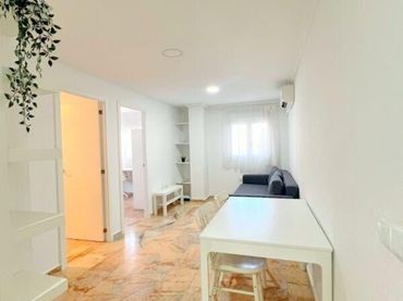 Office space with lift for sale in Avenida  Sinforiano Madroñero