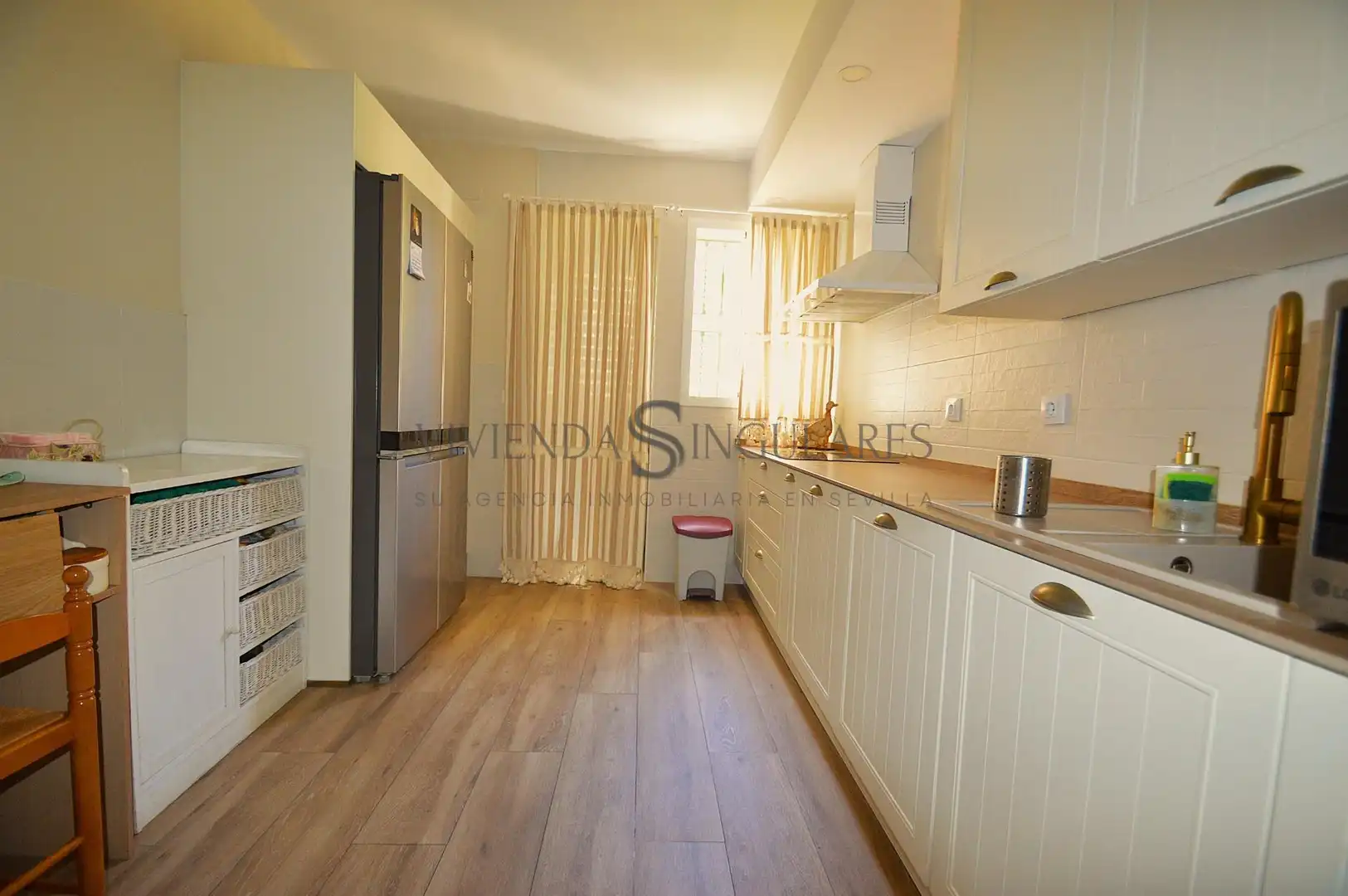 Kitchen of Flat for sale in Sevilla  with Air Conditioner, Heating and Private garden