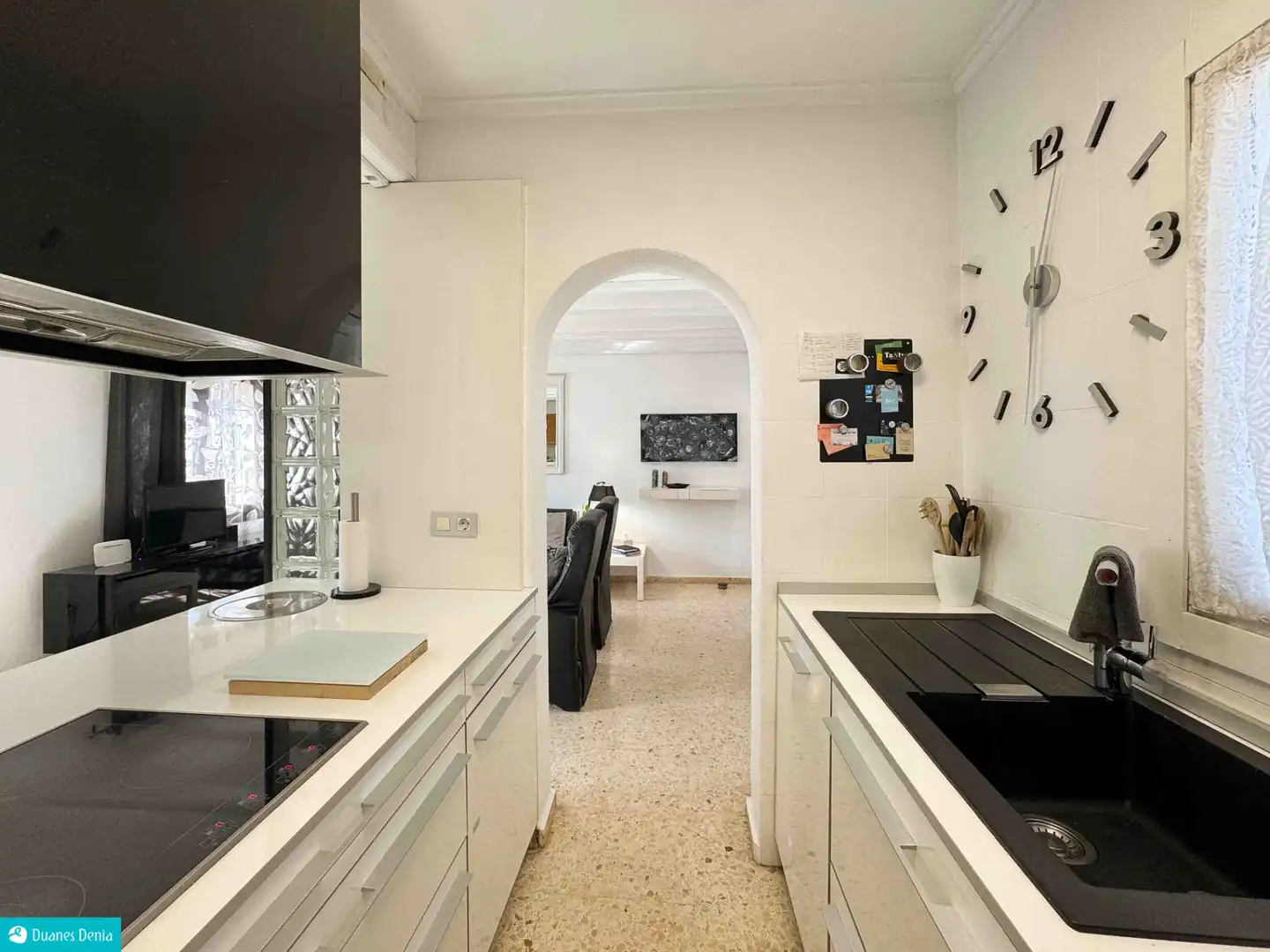 Cuina de Casa adosada en venda en Dénia amb Aire condicionat, Jardí privat i Terrassa