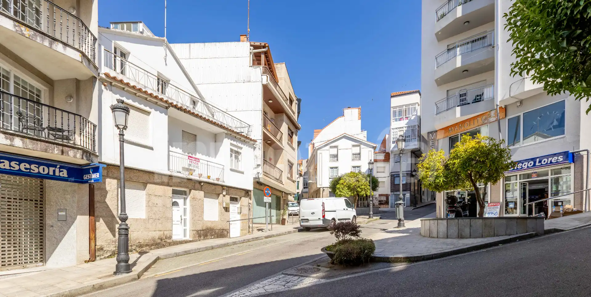 Vista exterior de Casa adosada en venda en Sanxenxo amb Terrassa, Moblat i Forn