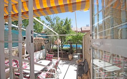 Terrasse von Einfamilien-Reihenhaus zum verkauf in Villalbilla mit Klimaanlage und Terrasse