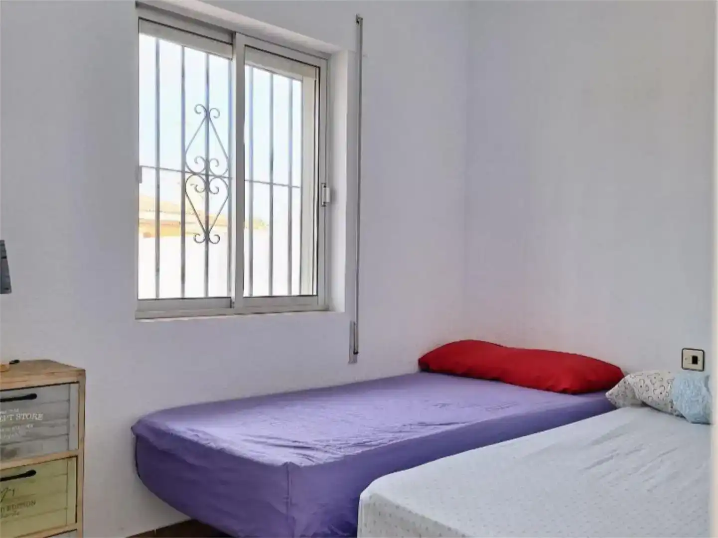 Habitación de Casa o chalet de alquiler en Almonte con Piscina y Amueblado