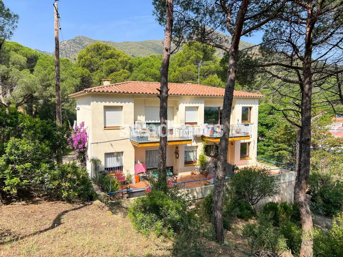 Vista exterior de Casa o xalet en venda en El Port de la Selva amb Aire condicionat, Calefacció i Jardí privat