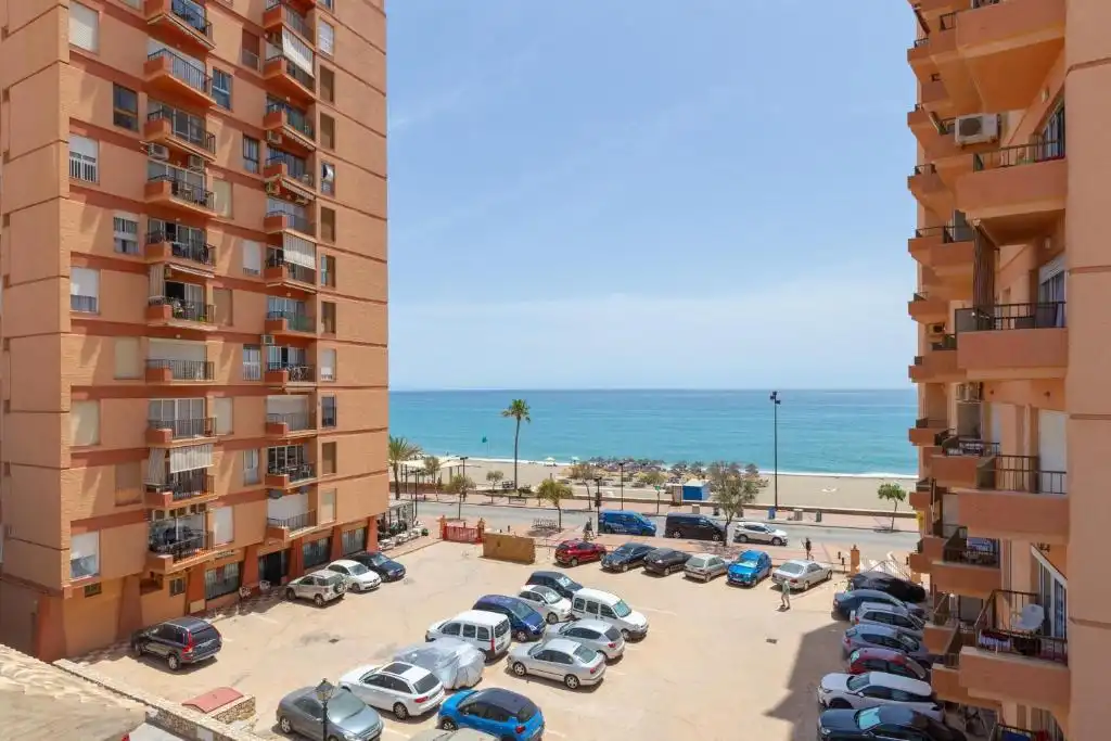 Exterior view of Attic for sale in Fuengirola  with Air Conditioner, Terrace and Oven