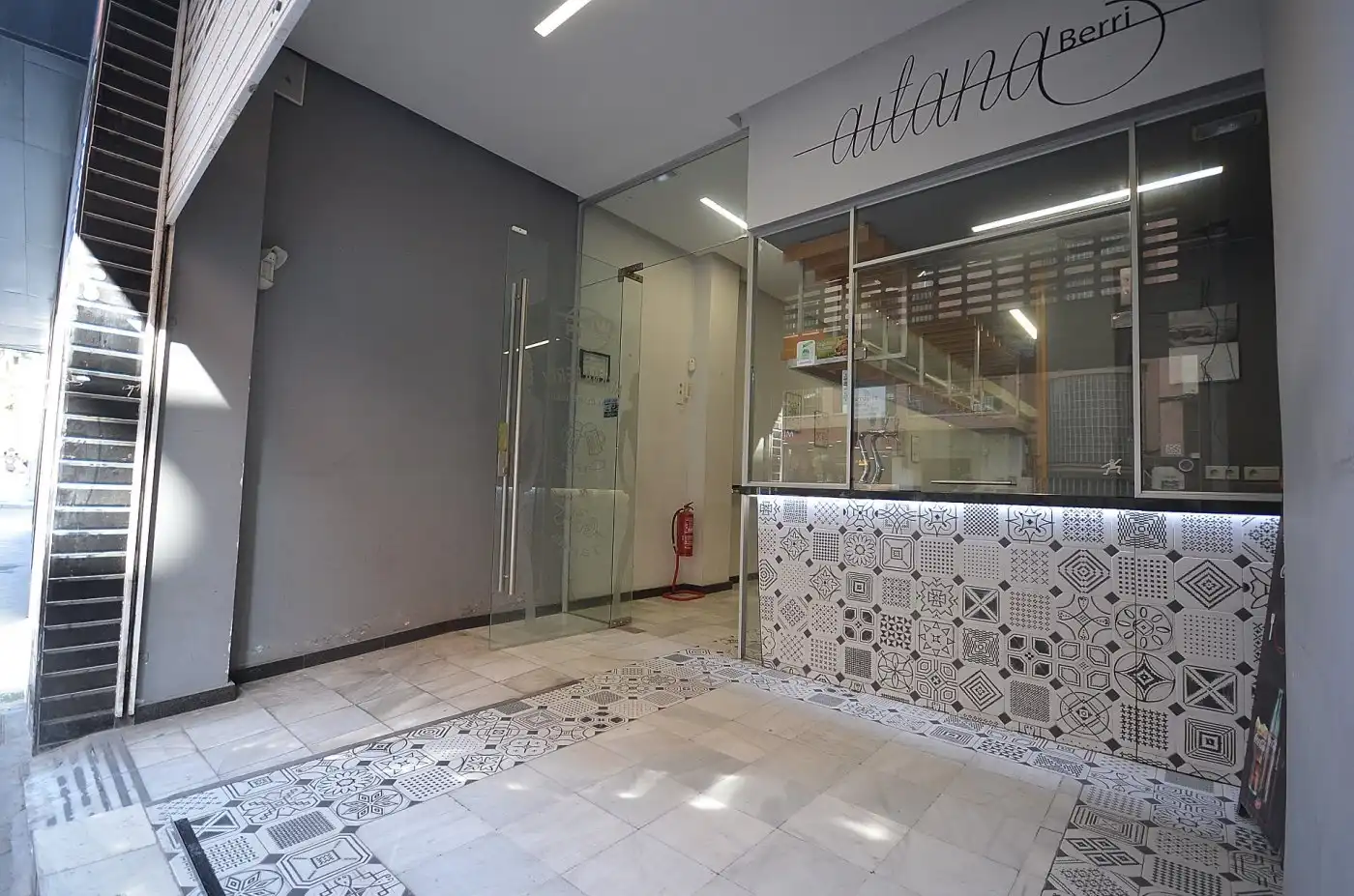 Local comercial en venta en Calle ramon gallud 59, imagen 10