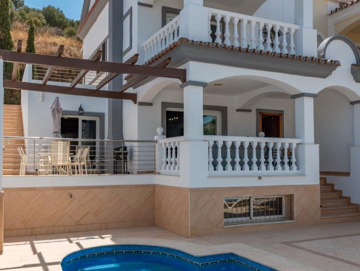 Photo 1 of Single-family semi-detached to rent in Calle Camelia, Cortijo Torrequebrada, Málaga