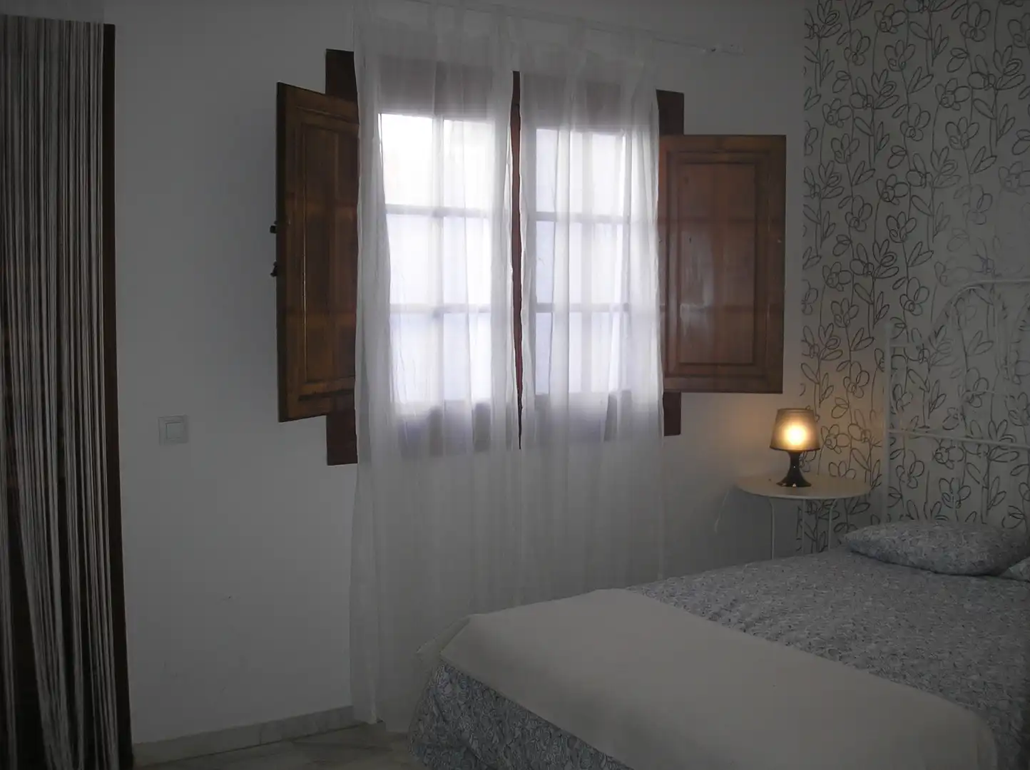 Dormitori de Apartament en venda en Manilva amb Aire condicionat, Terrassa i Moblat