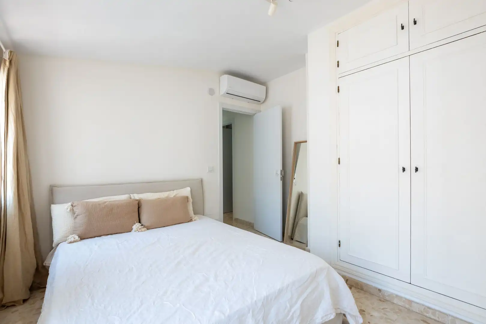 Bedroom of Attic for rent in Málaga  with Terrace and Furnished