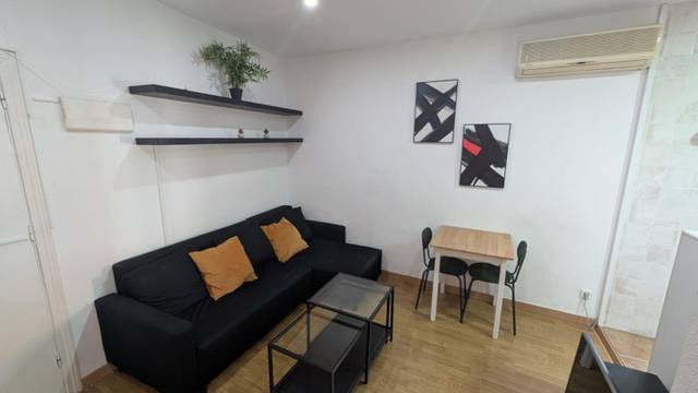 Apartamento en Alquiler en Calle JORGE JUAN en Fuente del Berro