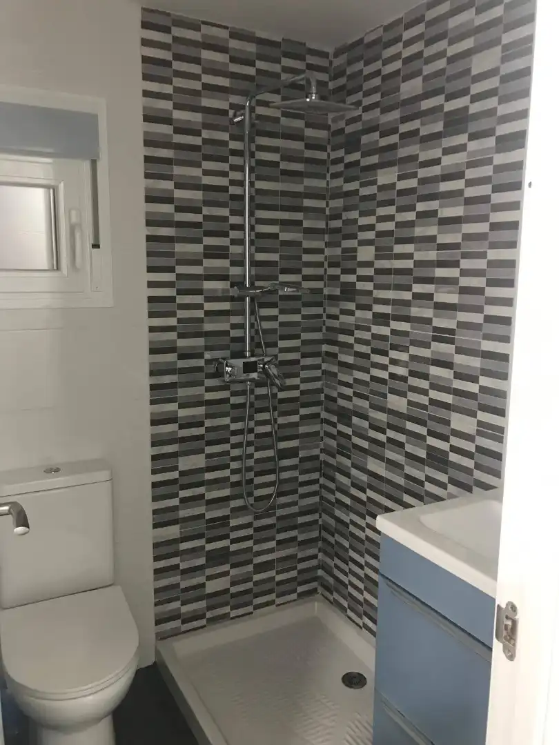 Badezimmer von Wohnung zum Verkauf in Getafe mit Klimaanlage, Heizung und Möbliert