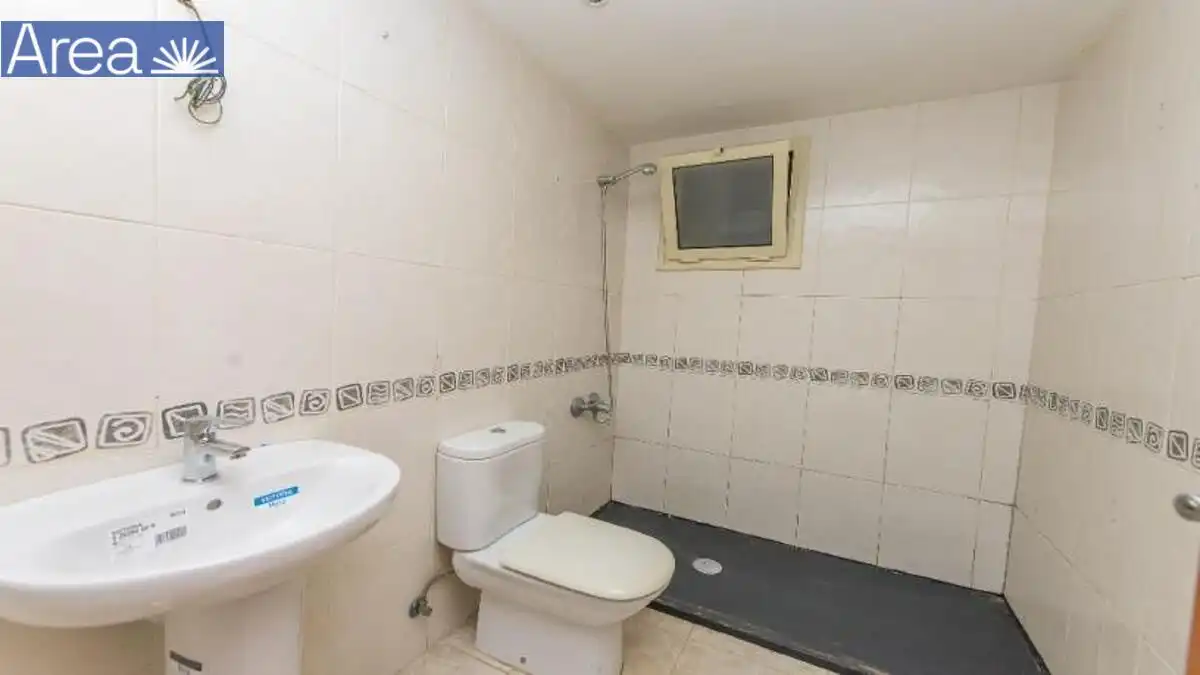 Baño de Piso en venta en Calella con Terraza y Balcón
