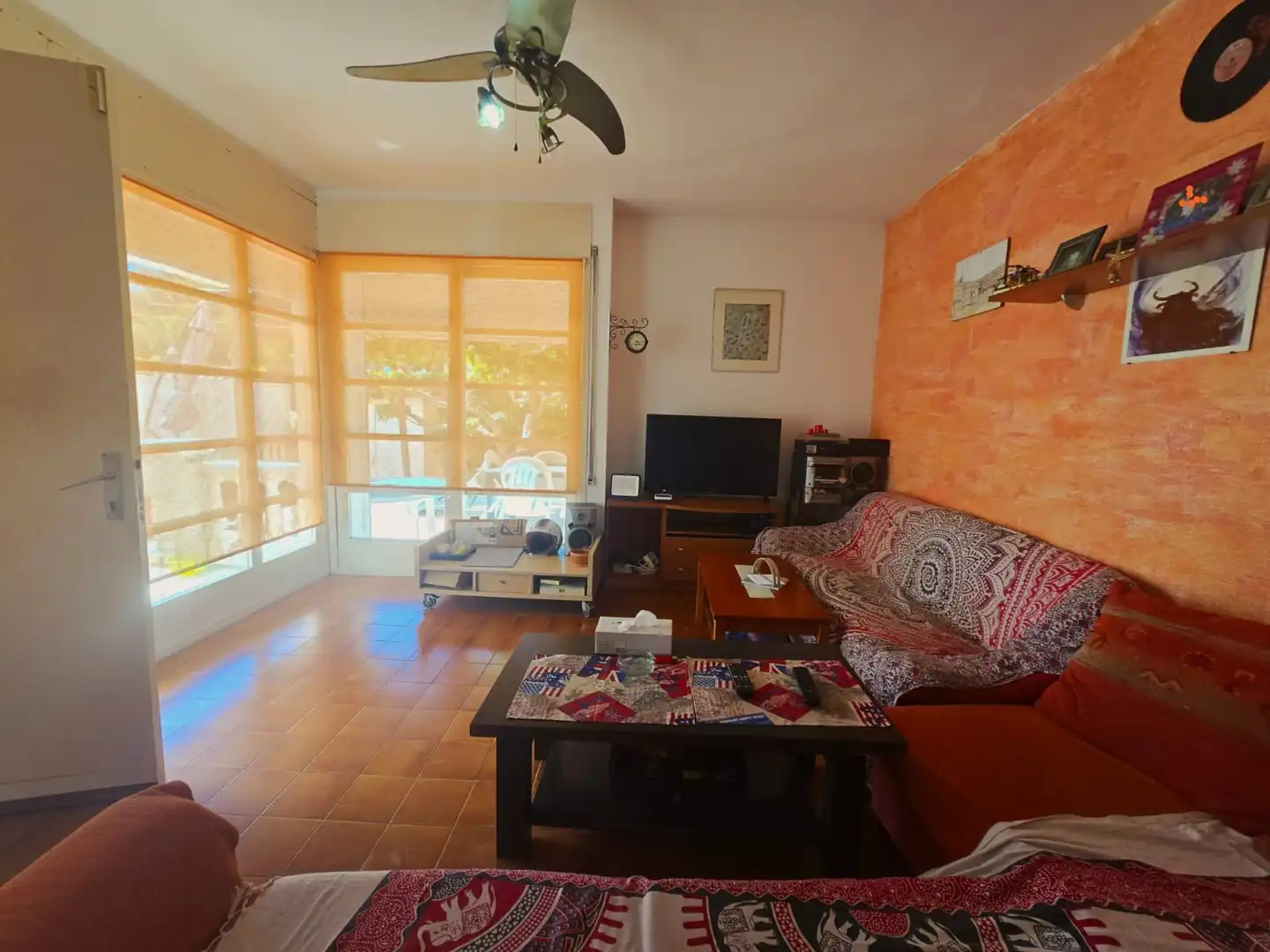 Sala d'estar de Casa adosada en venda en Salou amb Jardí privat, Balcó i Piscina comunitària