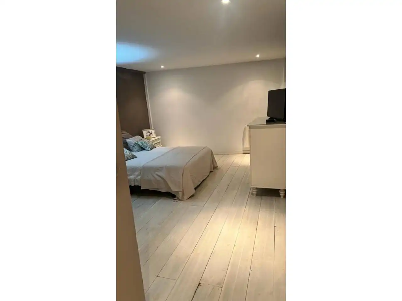 Habitación de Piso en venta en Valencia con Aire acondicionado, Jardín privado y Amueblado