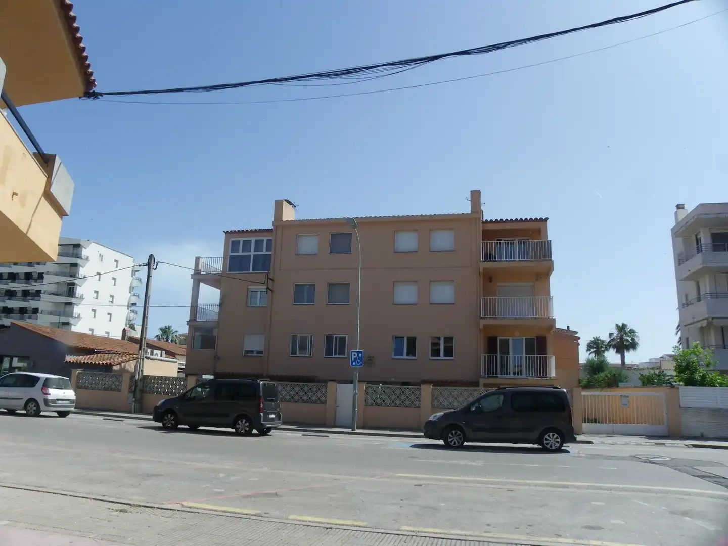 Vista exterior de Ático en venta en L'Estartit con Aire acondicionado, Calefacción y Terraza