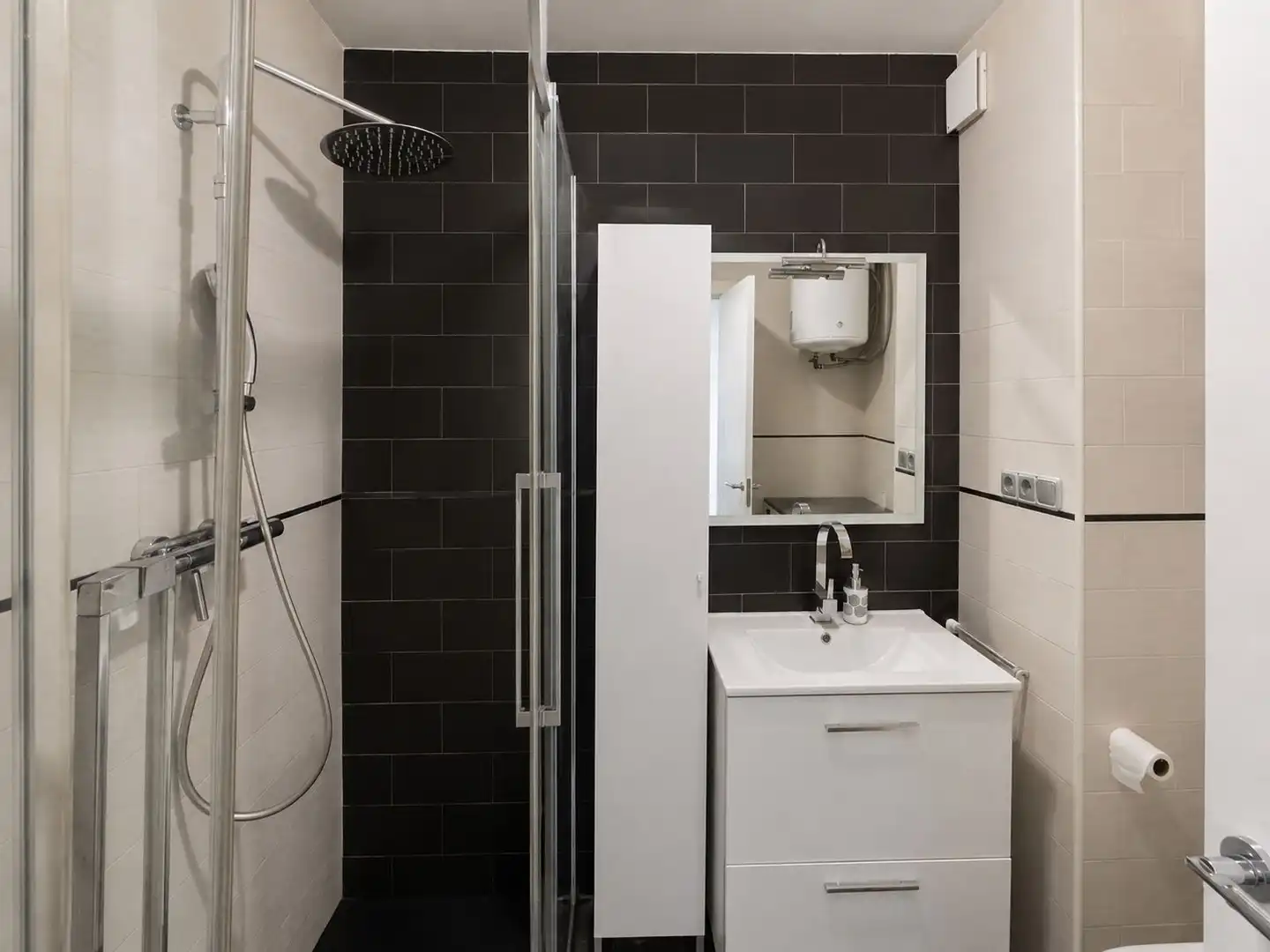 Baño de Apartamento en venta en Marbella con Aire acondicionado, Jardín privado y Terraza
