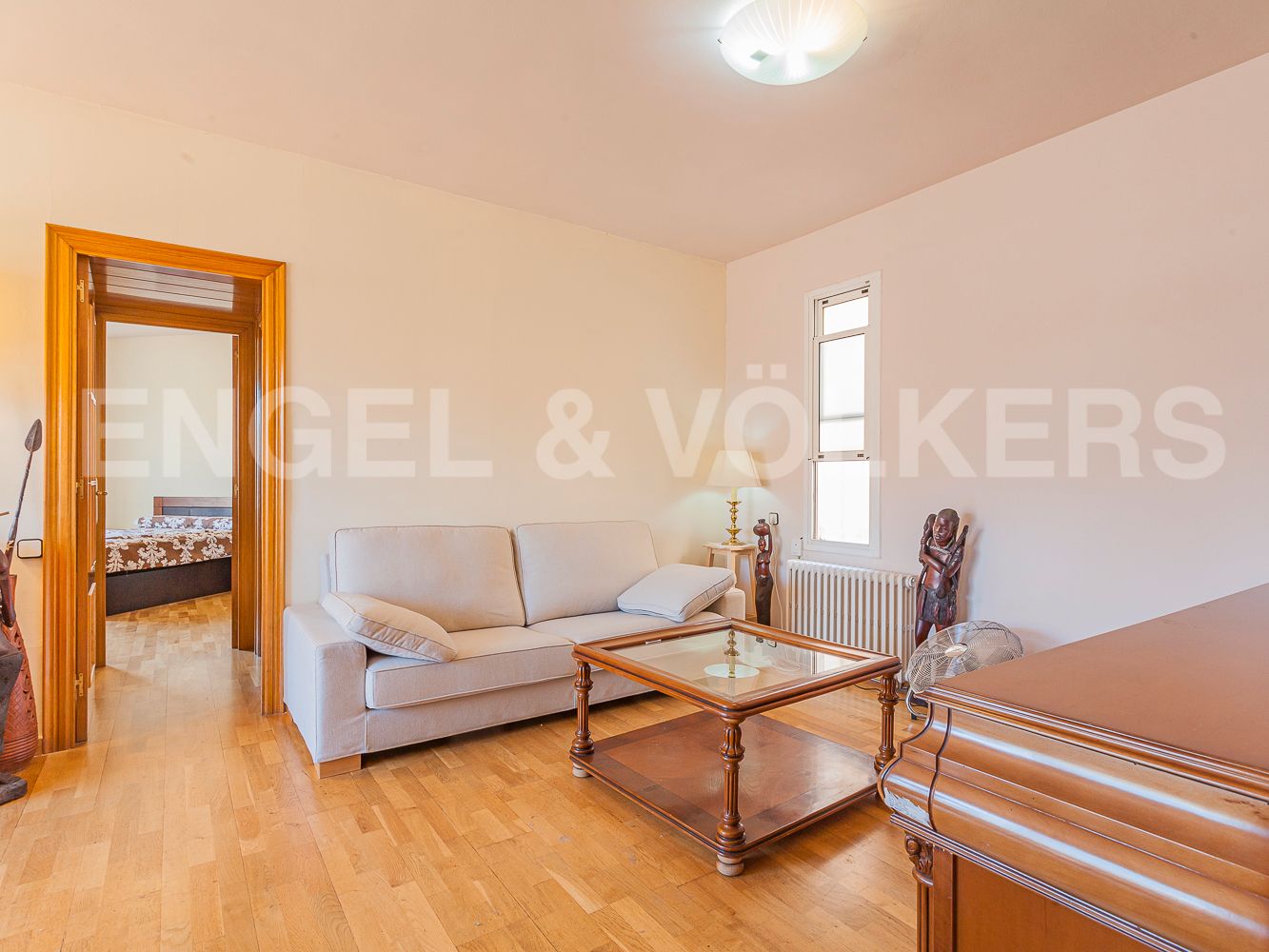 Sala d'estar de Àtic de lloguer en  Barcelona Capital amb Calefacció, Parquet i Terrassa