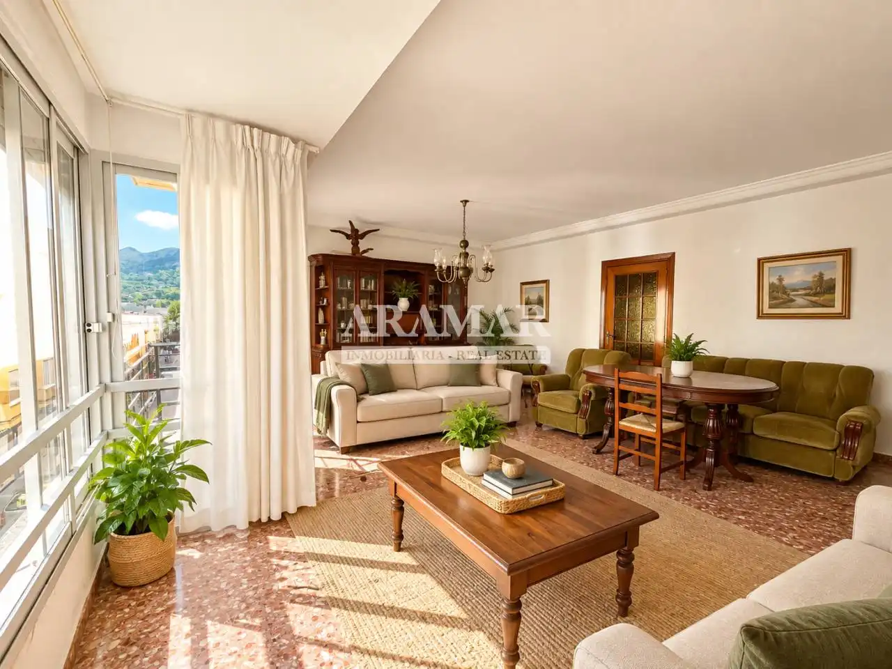 Flat with terrace for sale in Avenida Jaume I