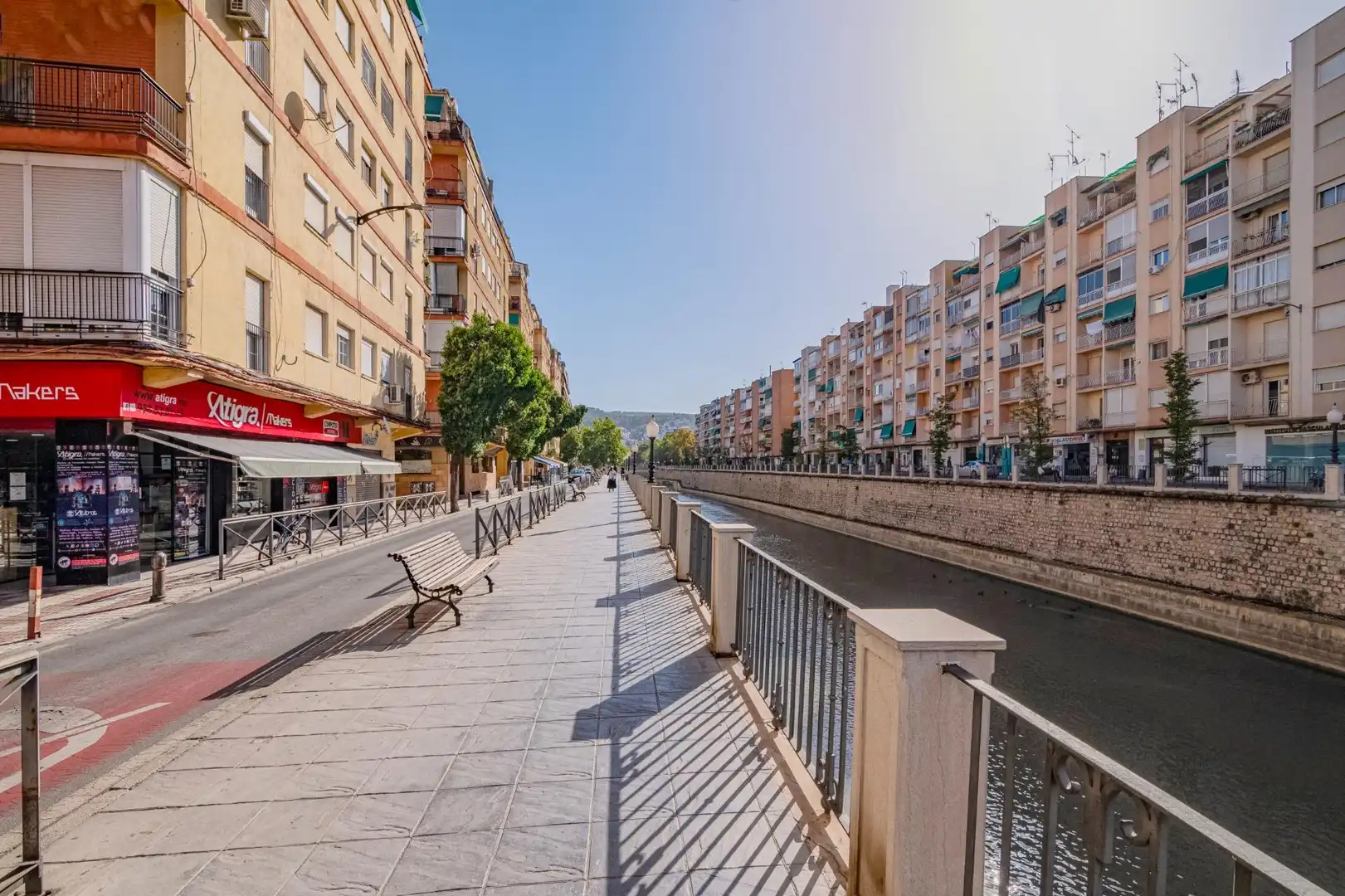 Vista exterior de Ático en venta en Granada con Aire acondicionado y Terraza