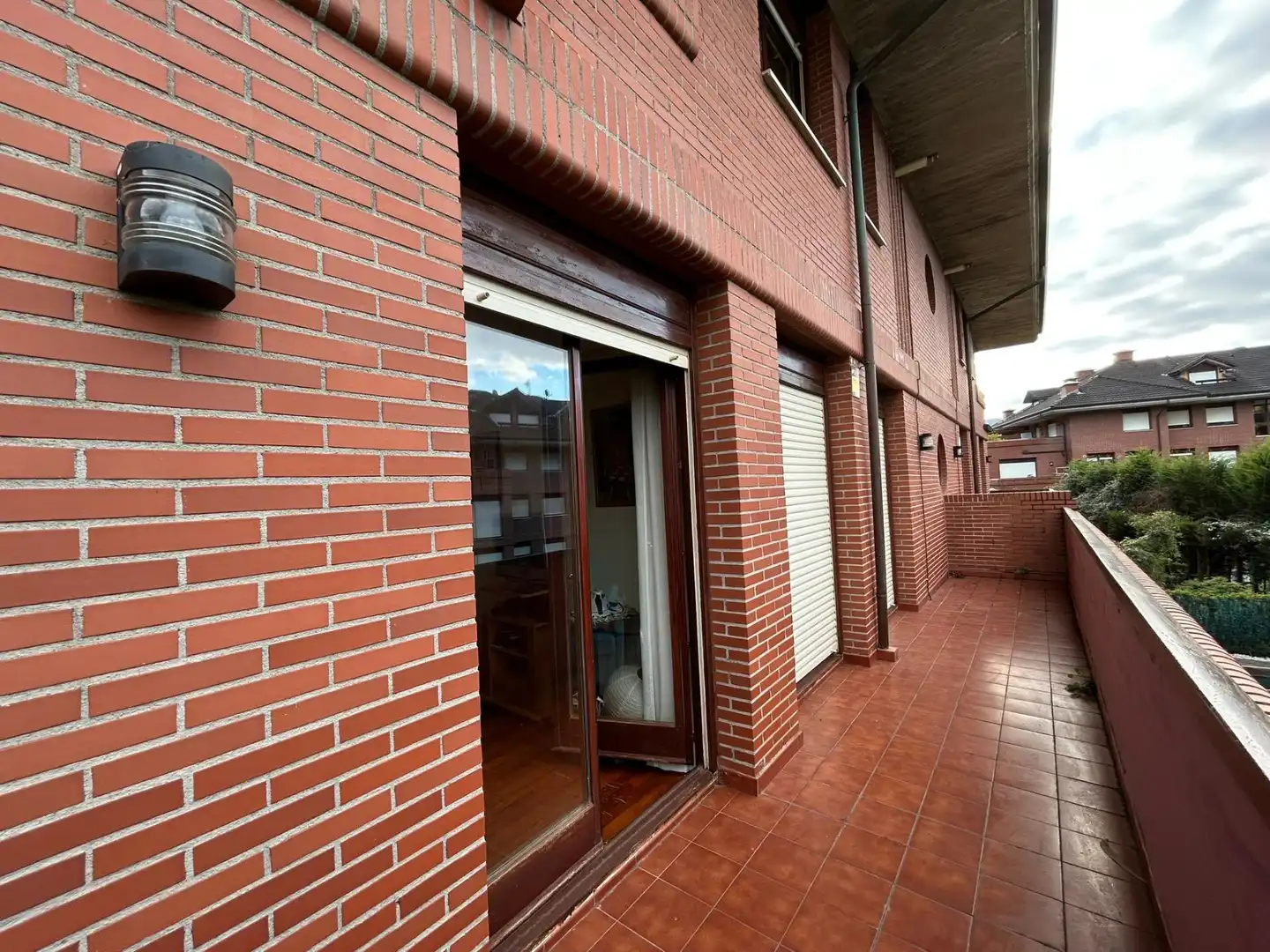 Vista exterior de Planta baja en venta en Guriezo con Calefacción, Jardín privado y Terraza